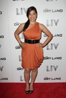 America Ferrera feet photo thumbnail