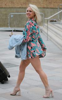 Jorgie Porter feet photo thumbnail