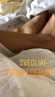 Federica Fontana feet photo thumbnail