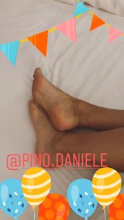 Federica Fontana feet photo thumbnail