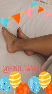 Federica Fontana feet photo thumbnail
