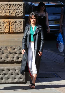 Camila Cabello feet photo thumbnail