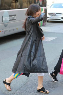 Camila Cabello feet photo thumbnail