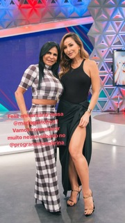 Sabrina Sato feet photo thumbnail