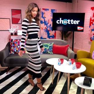Rocsi Diaz feet photo thumbnail