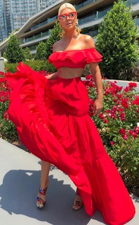 Jelena Karleusa feet photo thumbnail
