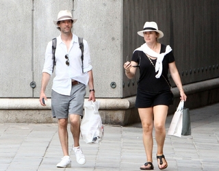 Kate Winslet feet photo thumbnail