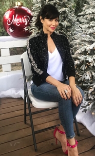 Catherine Bell feet photo thumbnail
