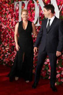 Amy Schumer feet photo thumbnail