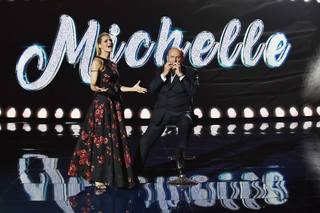 Michelle Hunziker feet photo thumbnail