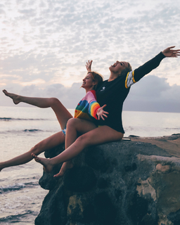 Tana Mongeau feet photo thumbnail