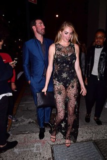 Kate Upton feet photo thumbnail