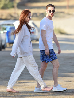 Lindsay Lohan feet photo thumbnail