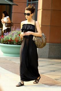 Kate Beckinsale feet photo thumbnail
