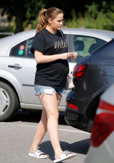 Jacqueline Jossa feet photo thumbnail