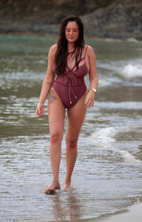 Charlotte Crosby feet photo thumbnail