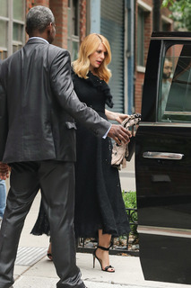 Claire Danes feet photo thumbnail