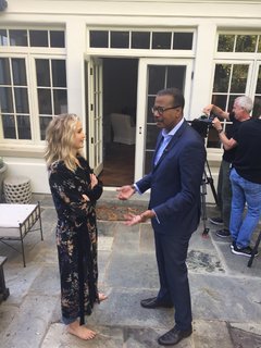 Jennifer Lawrence feet photo thumbnail