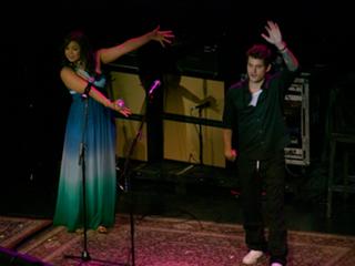 Jordin Sparks feet photo thumbnail