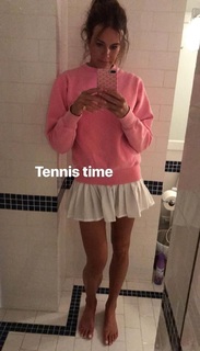 Kelly Bensimon feet photo thumbnail