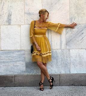 Federica Fontana feet photo thumbnail