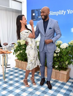 Zoe Saldana feet photo thumbnail