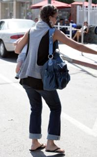Jessica Alba feet photo thumbnail