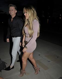 Charlotte Crosby feet photo thumbnail