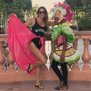 Jennifer Nicole Lee feet photo thumbnail