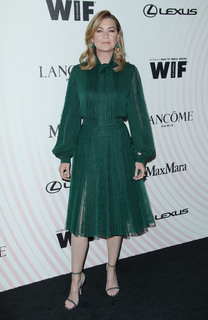 Ellen Pompeo feet photo thumbnail