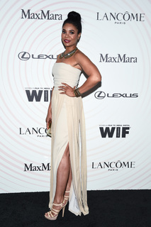 Regina Hall feet photo thumbnail