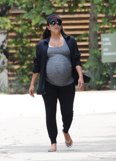 Eva Longoria feet photo thumbnail
