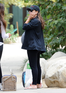 Eva Longoria feet photo thumbnail