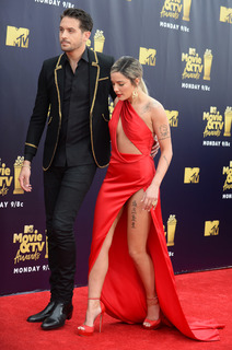 Halsey feet photo thumbnail