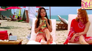 Lucy Liu feet photo thumbnail
