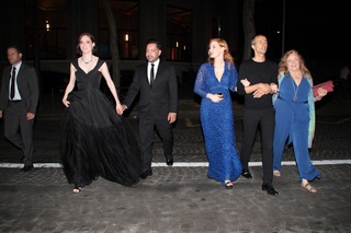 Jessica Chastain feet photo thumbnail