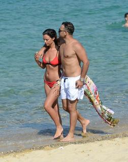 Lucy Mecklenburgh feet photo thumbnail
