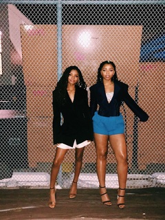 Halle Bailey feet photo thumbnail