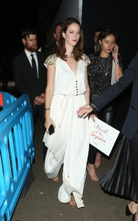 Kaya Scodelario feet photo thumbnail