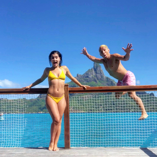 Megan Olivi feet photo thumbnail