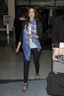 Emmy Rossum feet photo thumbnail