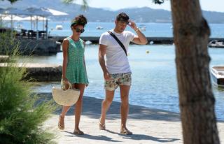 Michelle Keegan feet photo thumbnail