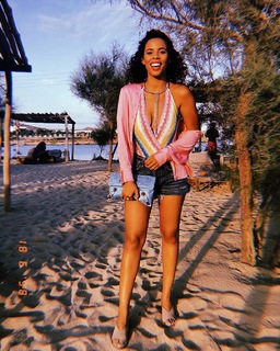 Rochelle Humes feet photo thumbnail