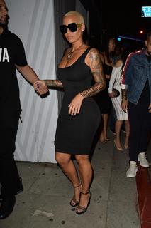 Amber Rose feet photo thumbnail