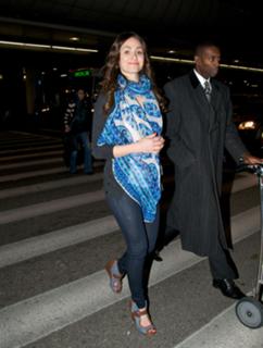 Emmy Rossum feet photo thumbnail