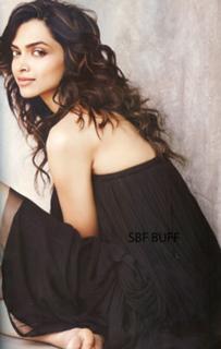 Deepika Padukone feet photo thumbnail