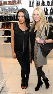 Shay Mitchell feet photo thumbnail
