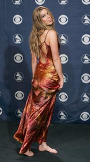 Joss Stone feet photo thumbnail