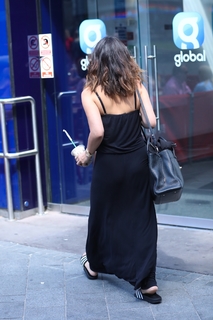 Myleene Klass feet photo thumbnail