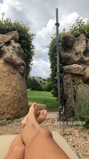 Federica Fontana feet photo thumbnail